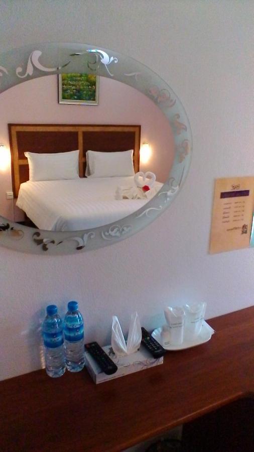 Tong Chang Resort Chumphon Exteriör bild